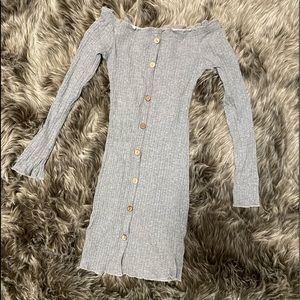 Off shoulder long sleeve dress